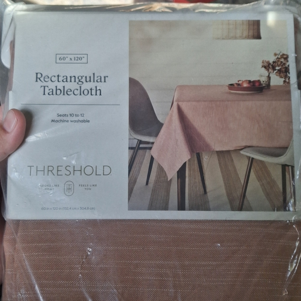 THRESHOLD Tablecloth Pink Cotton Blend Chambray 60" x 120" Rectangular nwt - Picture 4 of 4